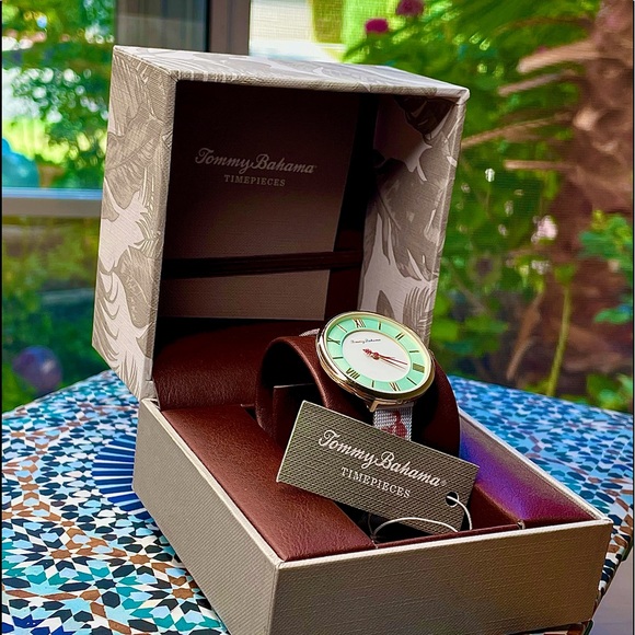 Tommy Bahama Pink Flamingo Mesh Bracelet Watch - Picture 1 of 9